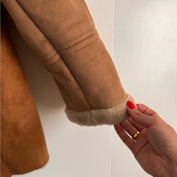 Larry Levine Brown Shearling Suede Jacket with Cream Accents - Picture 2 of 4